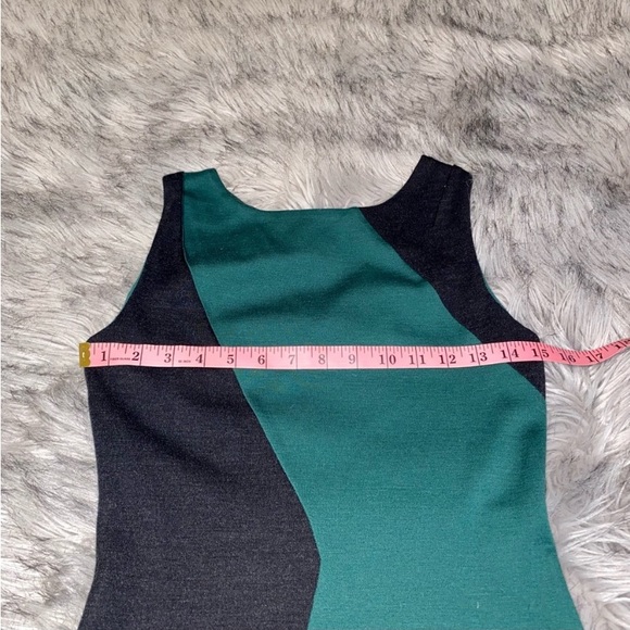 Wool Classic Dress from Diane Von Furstenberg - Picture 8 of 11